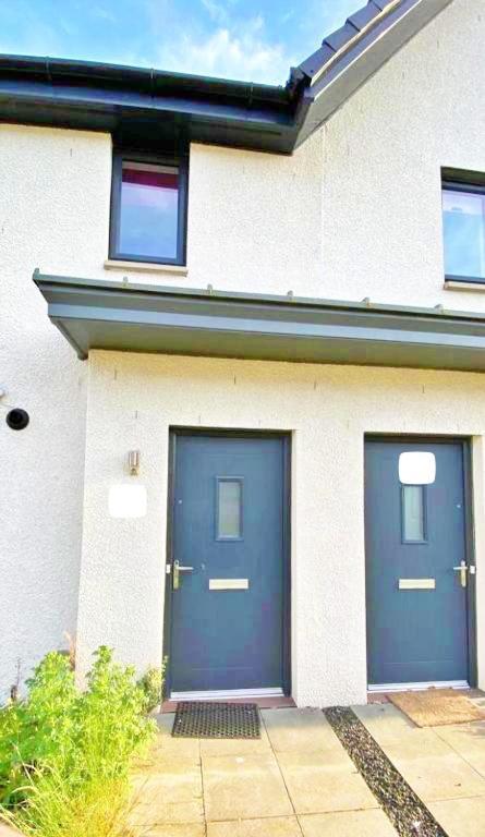 3 Bed House With Parking Near Airport Villa Edinburgh Bagian luar foto